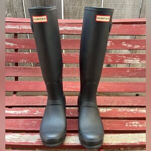 Hunter Original Tall Rain Boots - W8
